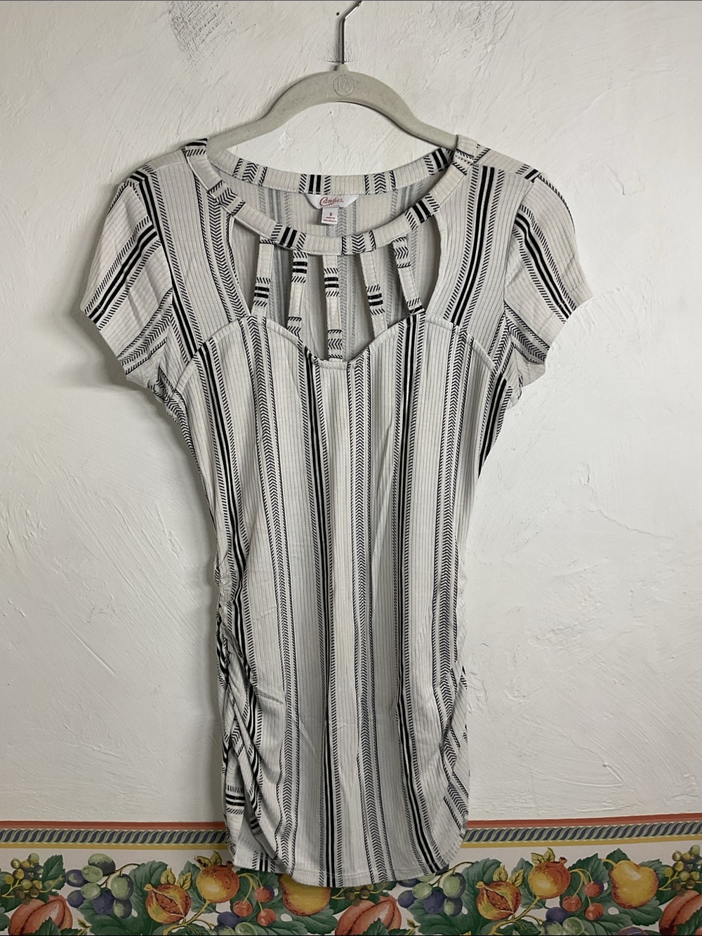 Candie’s Black White Striped Cage Cutout Neck Ruched Ribbed Top Size S
